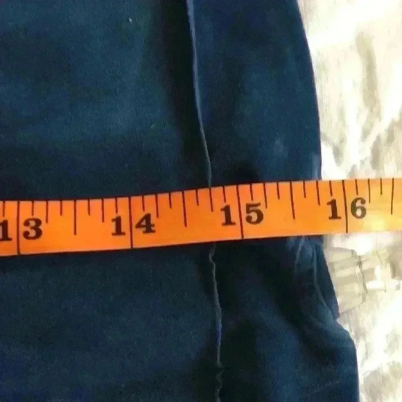 Inflatable travel pillow - Picture 3 of 6